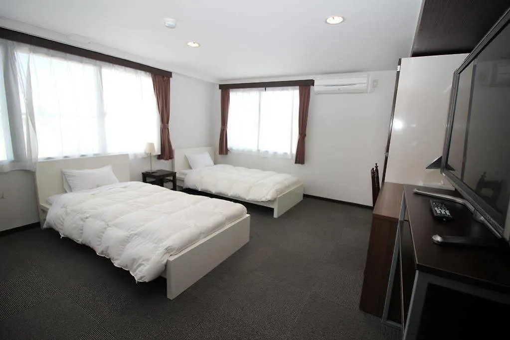 Hotel Chrysantheme Kyōto